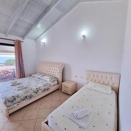 Sea Breeze Dhërmi