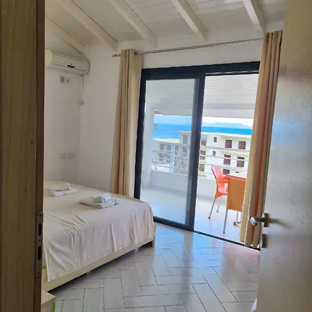 Apartment Sea Breeze Dhërmi