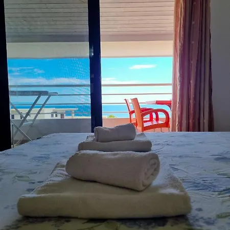 Sea Breeze Apartment